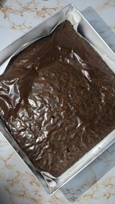 Crinkle top brownie slab